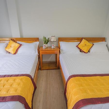 Fami Homestay Фонгня Экстерьер фото