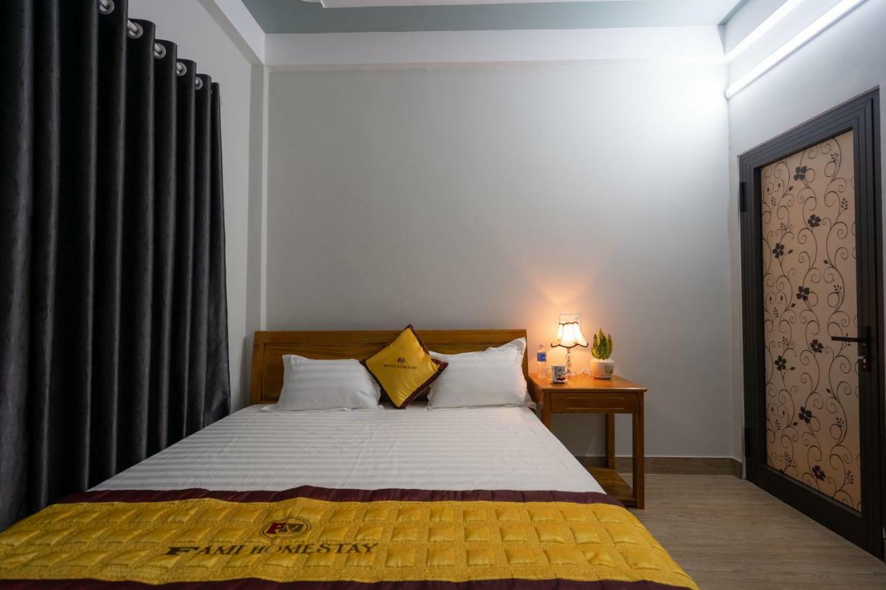 Fami Homestay Фонгня Экстерьер фото