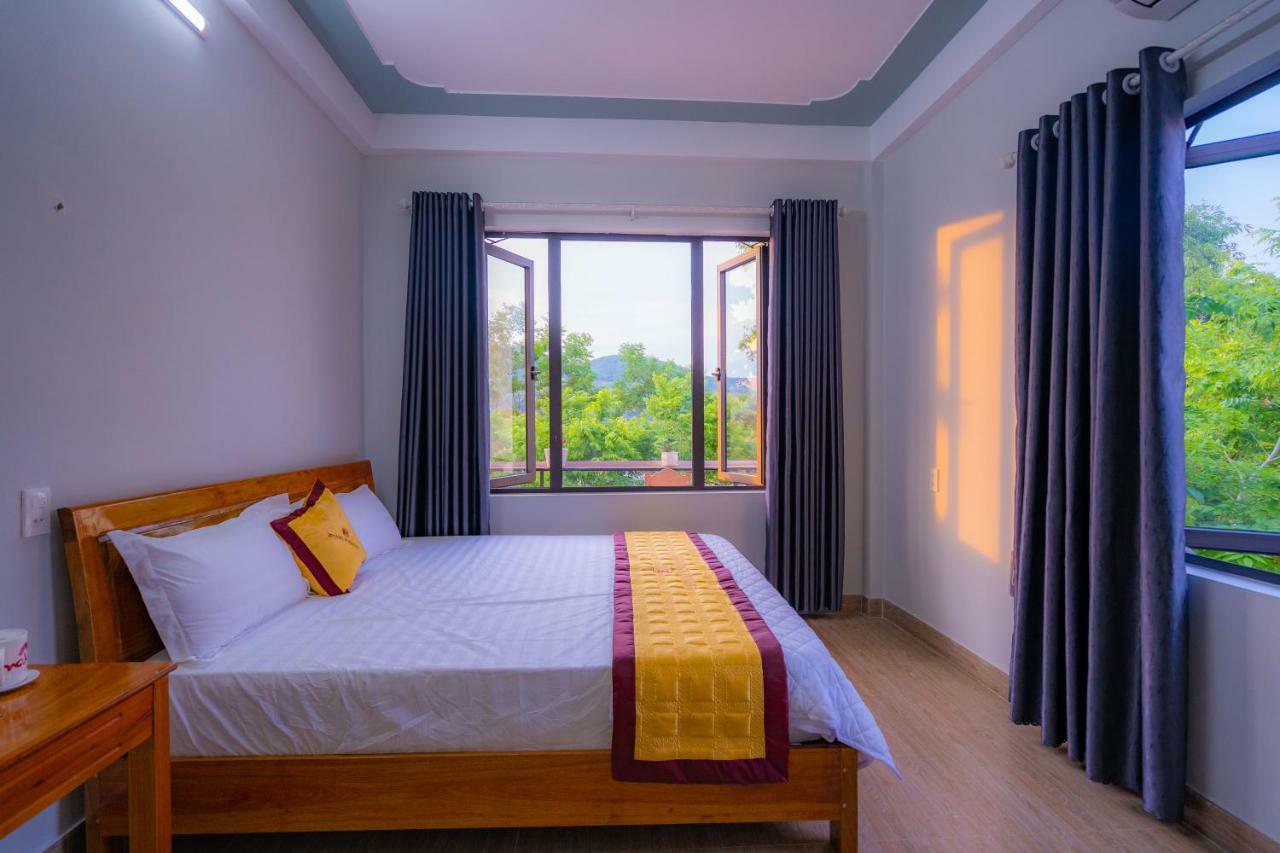 Fami Homestay Фонгня Экстерьер фото