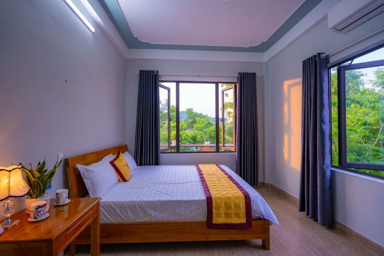 Fami Homestay Фонгня Экстерьер фото