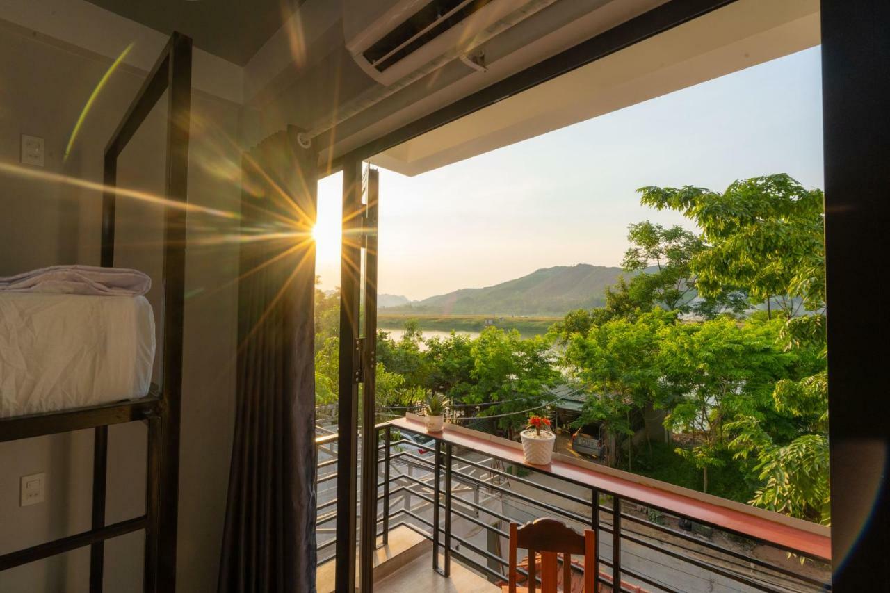 Fami Homestay Фонгня Экстерьер фото