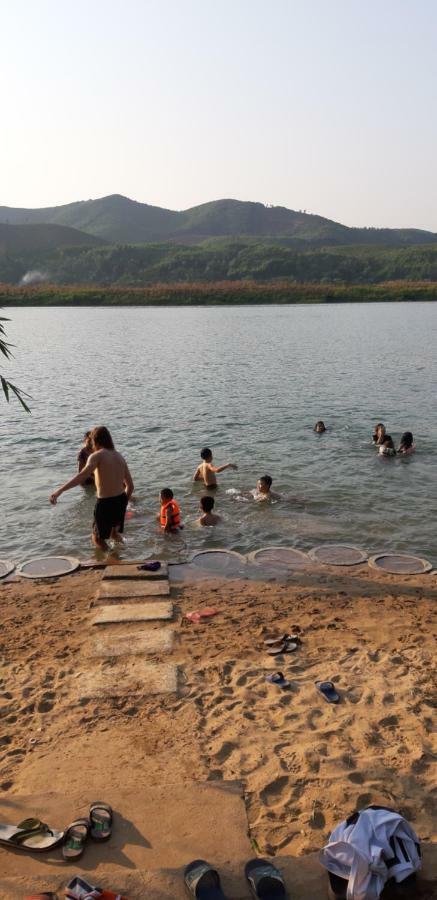 Fami Homestay Фонгня Экстерьер фото